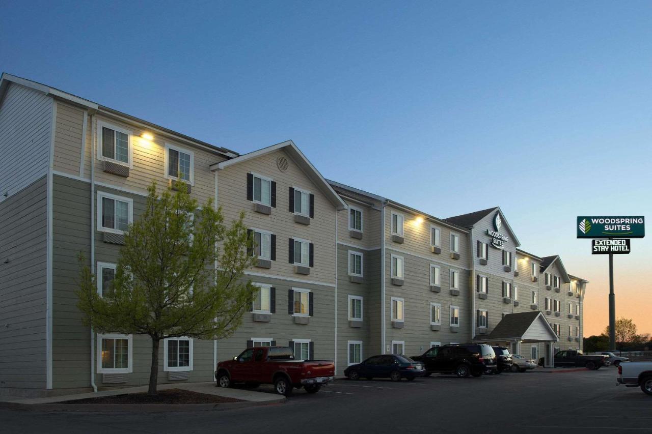 Woodspring Suites San Antonio Fort Sam Екстер'єр фото