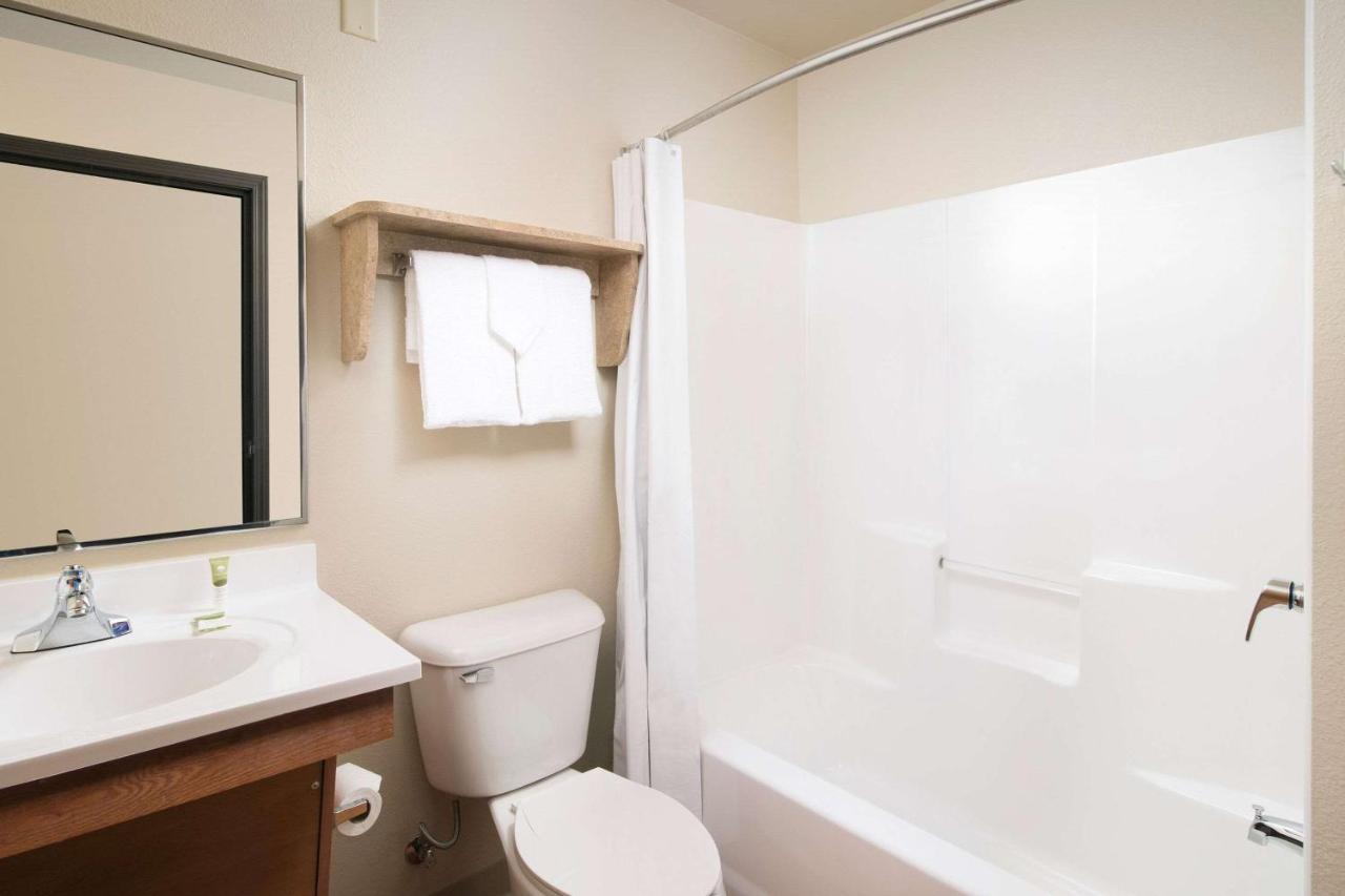 Woodspring Suites San Antonio Fort Sam Екстер'єр фото