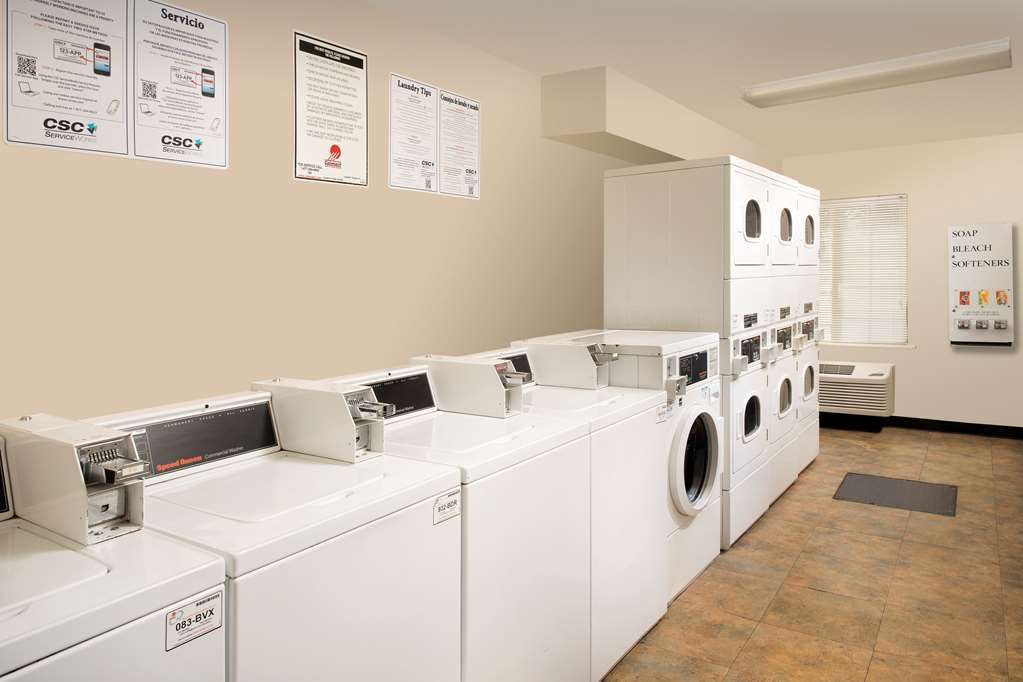 Woodspring Suites San Antonio Fort Sam Зручності фото